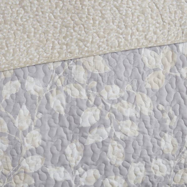 Design Studio Camden Leaves Reversible Quilt Set