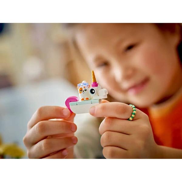 LEGO® Friends Unicorn & Flamingo Pool Party