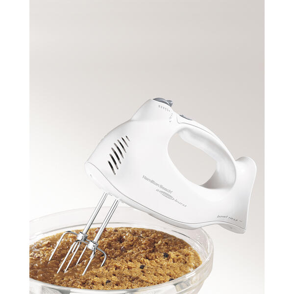 Hamilton Beach&#40;R&#41; Hand Mixer with Case - image 