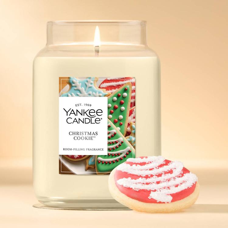 Yankee Candle(R) Signature 22oz. Christmas Cookie Jar Candle