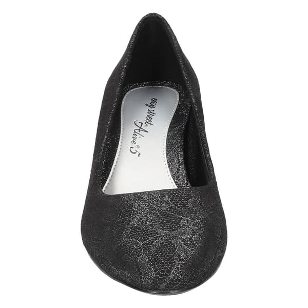 Womens Easy Street Ballari Round Toe Pumps