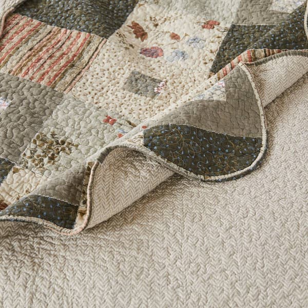 Greenland Home Fashions&#8482; Sedona Wildflower Quilt Set w/ Pillows