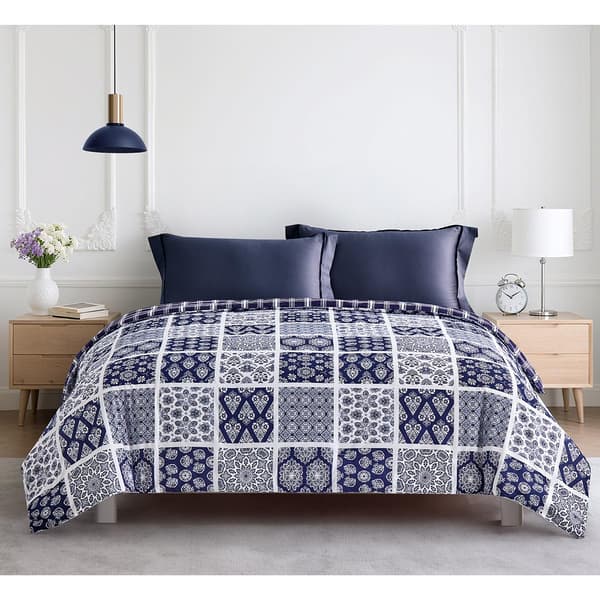 Patchwork Comforter Set - image 