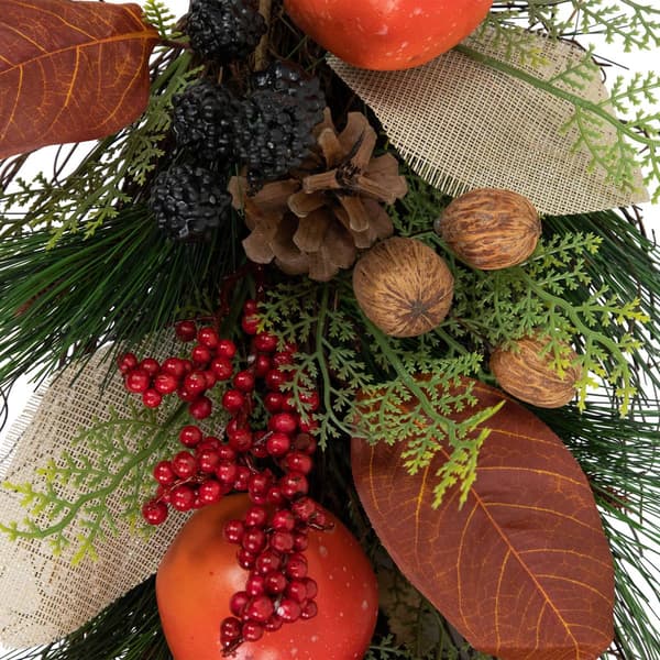 Northlight Seasonal 30in. Berry &amp; Pine Artificial Teardrop Swag