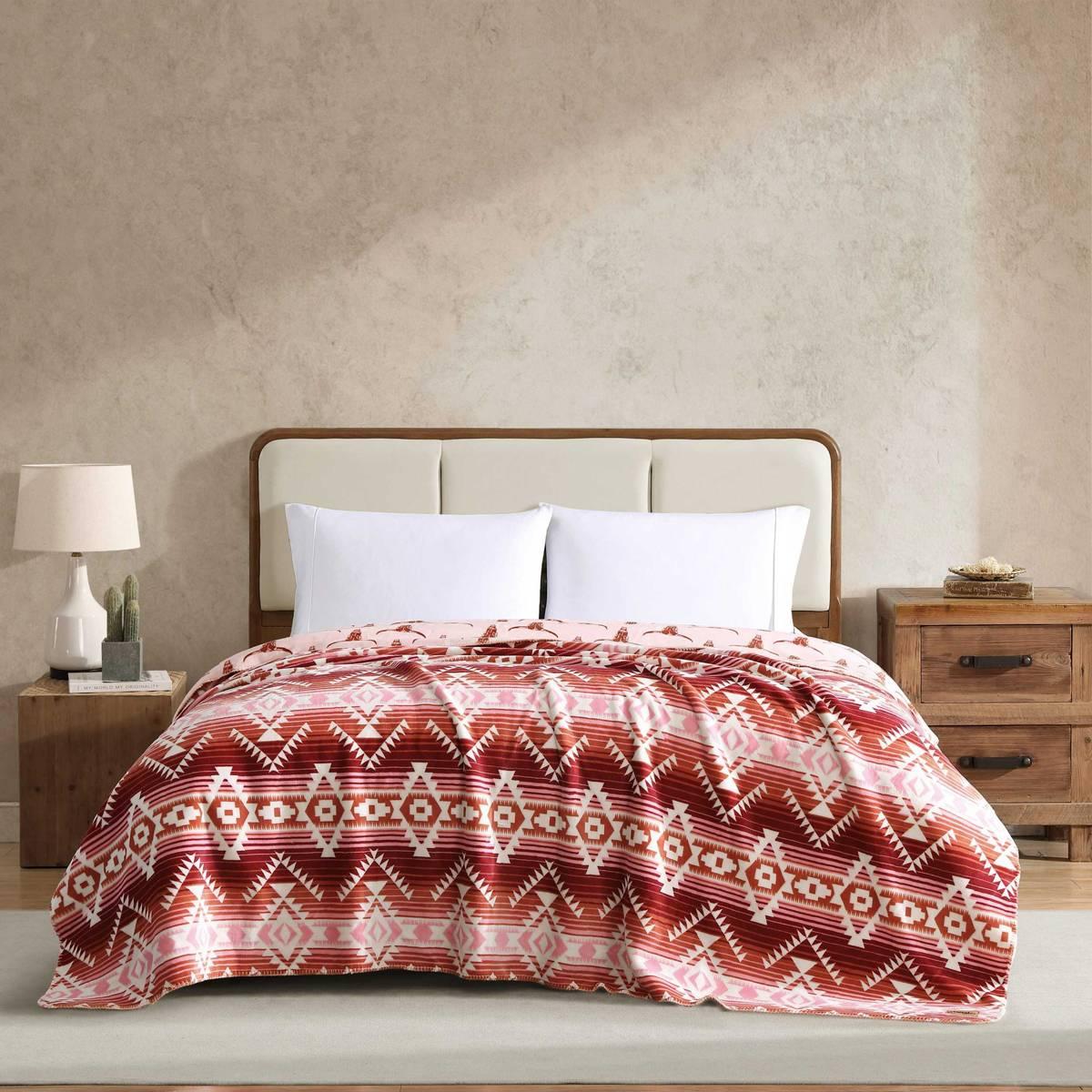 Wrangler Jericho Ultra Soft Plush Reversible Blanket