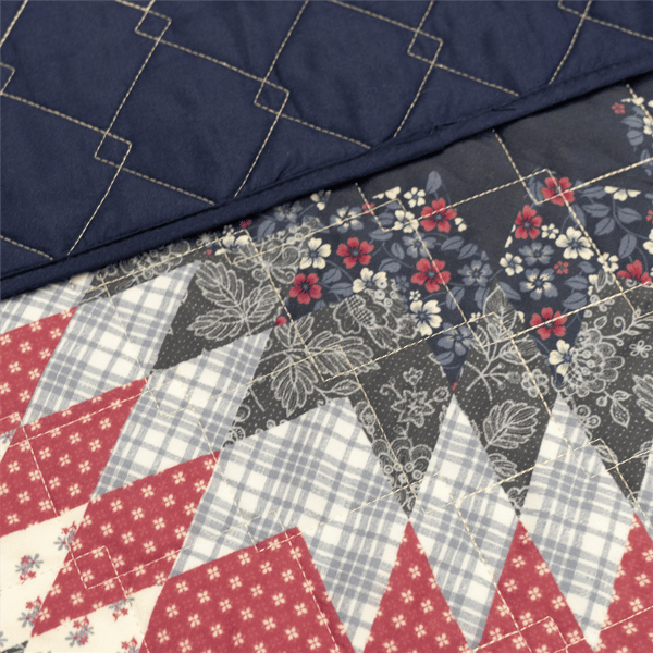Donna Sharp Bluefield Star Quilted Throw