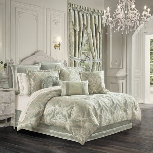 J. Queen New York Sovana 4pc. Queen Comforter Set