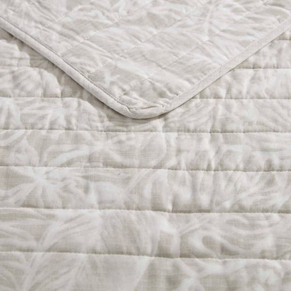 Tommy Bahama Ocean Deep Cotton Reversible Quilt Set
