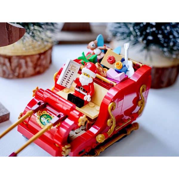 LEGO&#174; Santa''s Sleigh