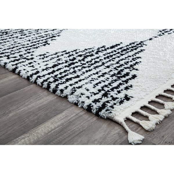 CosmoLiving by Cosmopolitan™ Mason Shag Heath Tribal Area Rug