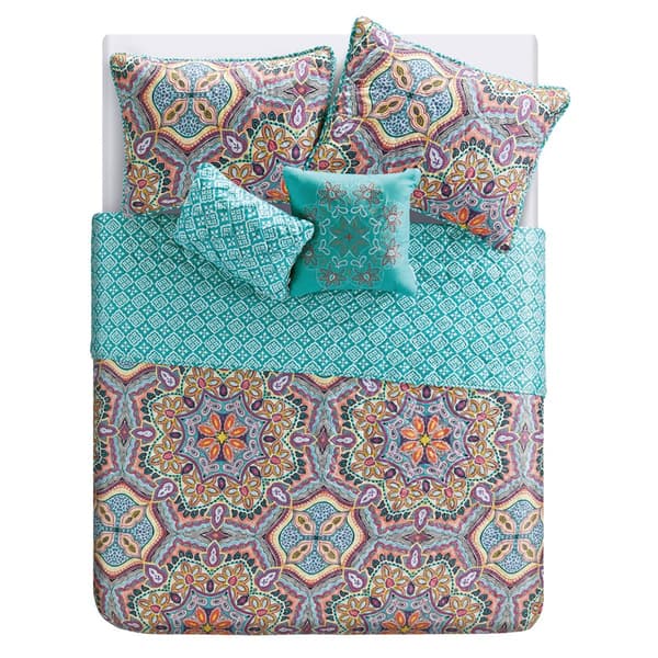 VCNY Home Yara Aqua Medallion Reversible Quilt Set