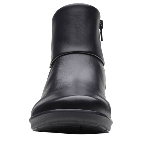 Womens Clarks® Hope Track Ankle Boots