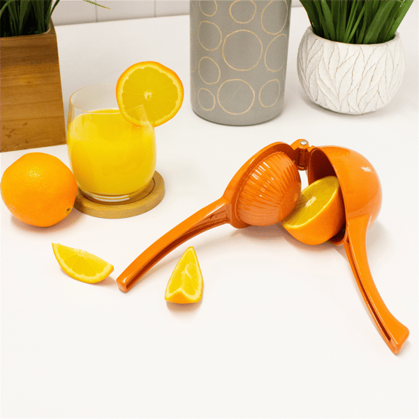 BergHOFF Essentials 2pc. Aluminum Citrus Squeezer Set