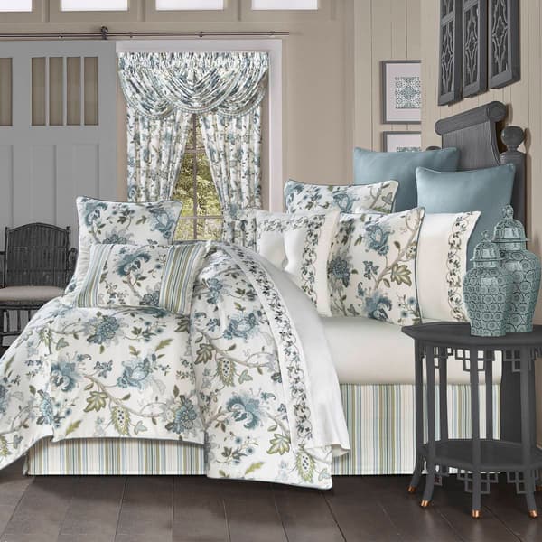 J. Queen New York Rosanna Bedding Collection