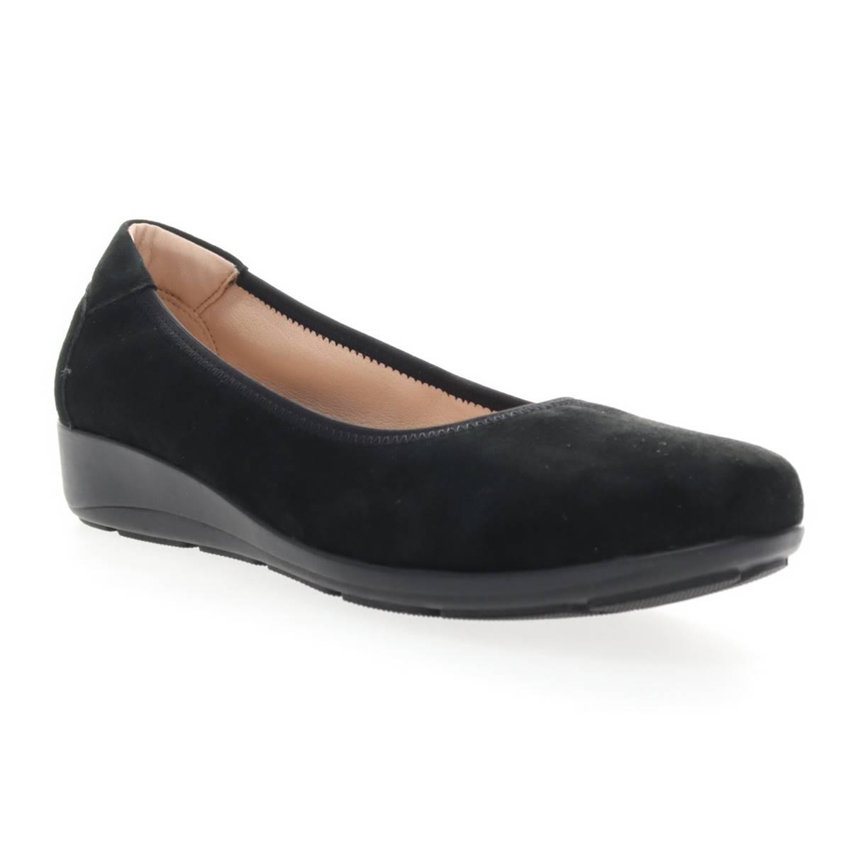 Womens Propèt® Yara Suede Ballet Flats