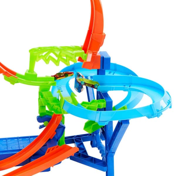 Hot Wheels&#174; Action Mid-Air Multi Crash