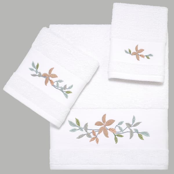 Studio Meridian Leaves Fingertip Towel