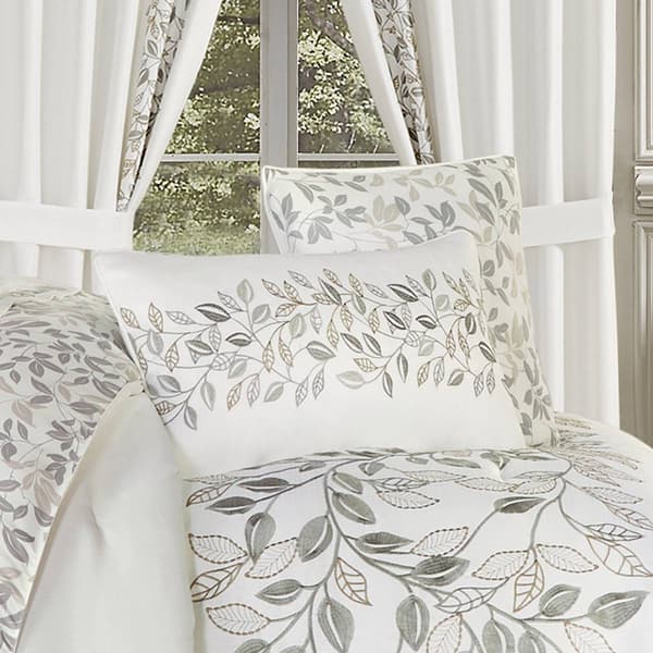 Royal Court Laurel Bedding Collection