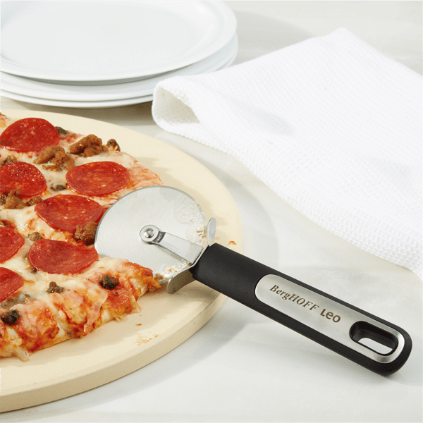 BergHOFF Leo Graphite Stainless Steel Pizza Cutter