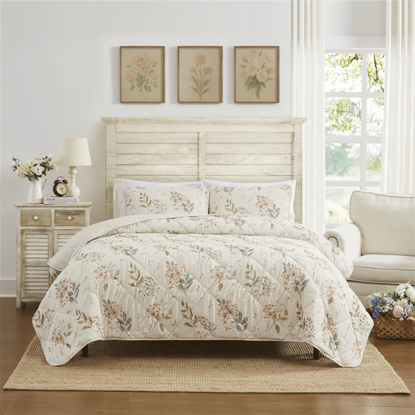 Avanti Wildflowers Reversible Quilt Set - image 