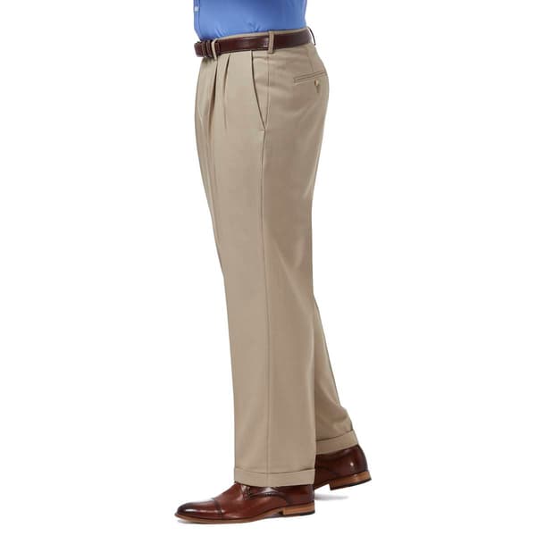 Men's Haggar® Premium Classic-Fit Stretch Pleated Dress Pants