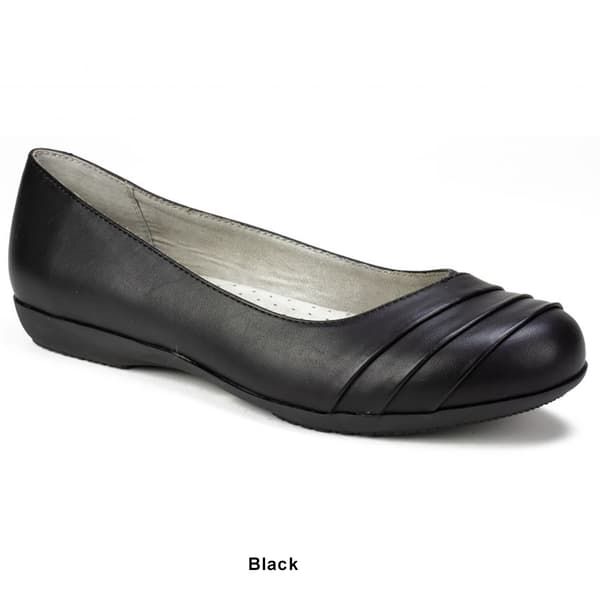 Womens Cliffs by White Mountain Clara Comfort Flats