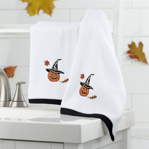 Avanti Pumpkin Patch Halloween 2pk. Embroidered Hand Towels