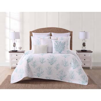 Chandler Cove Full/Queen Quilt Set main image 1
