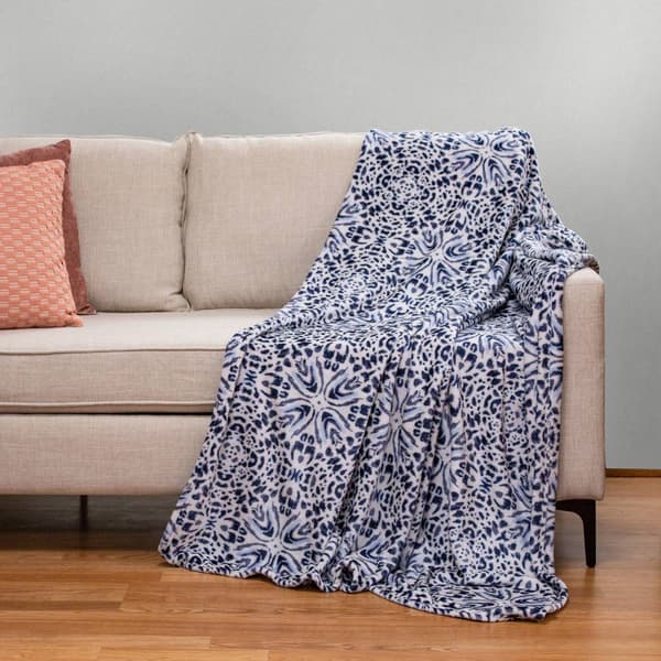 Mantolok Reversible Sherpa Velvet Leopard Throw