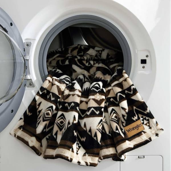 Wrangler Jesse Soft Plush Throw