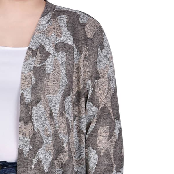 Plus Size NY Collection Long Sleeve Camo Cardigan w/Pock