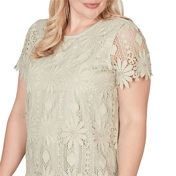 Womens Alfred Dunner Vintage Charm Floral Lace Blouse