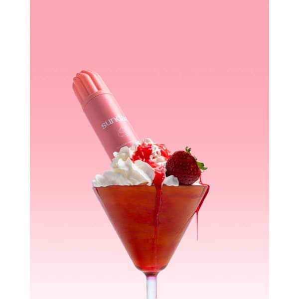 Sundae Strawberries & Cream Whipped Shower Foam