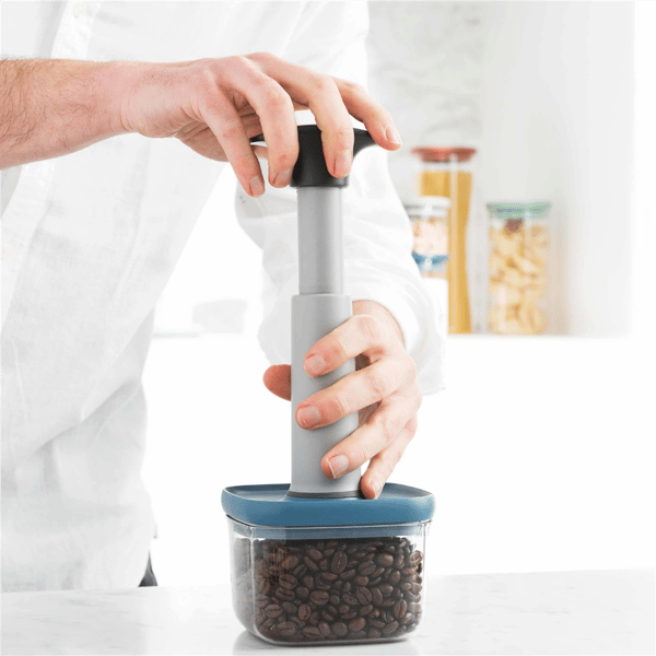 BergHOFF Leo 4pc. Vacuum Food Container Set