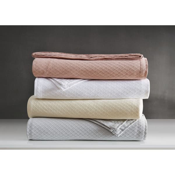 Charisma Deluxe Woven Blanket