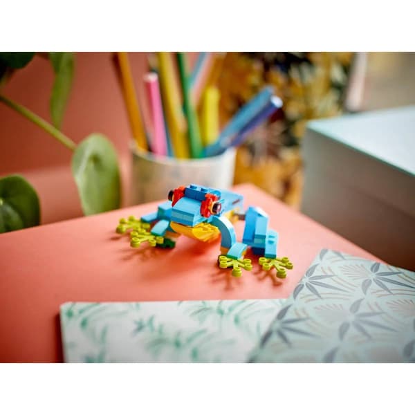 LEGO&#174; Creator Exotic Parrot
