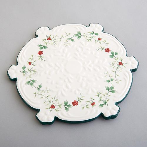 Pfaltzgraff(R) Winterberry Snowflake Trivet - image 