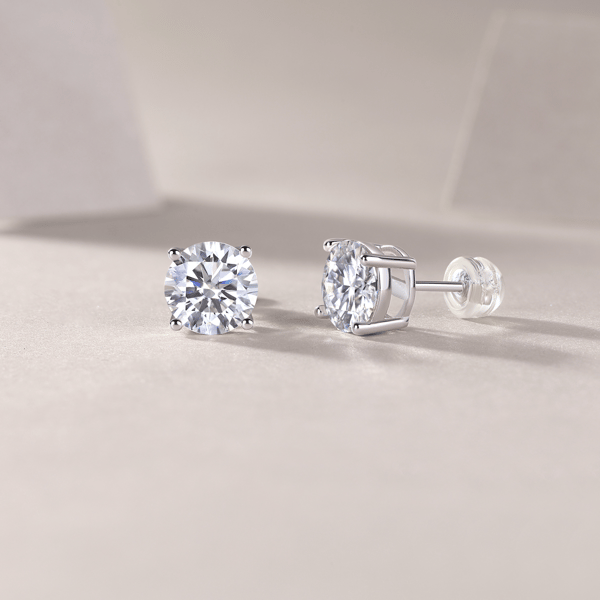 Saffron 1/2ctw. Moissanite Stud Earring
