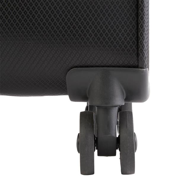 Journey Softside 32in. Spinner Luggage