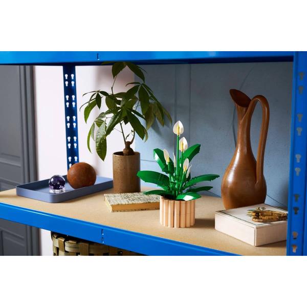 LEGO® Botanicals Peace Lily Building Kit