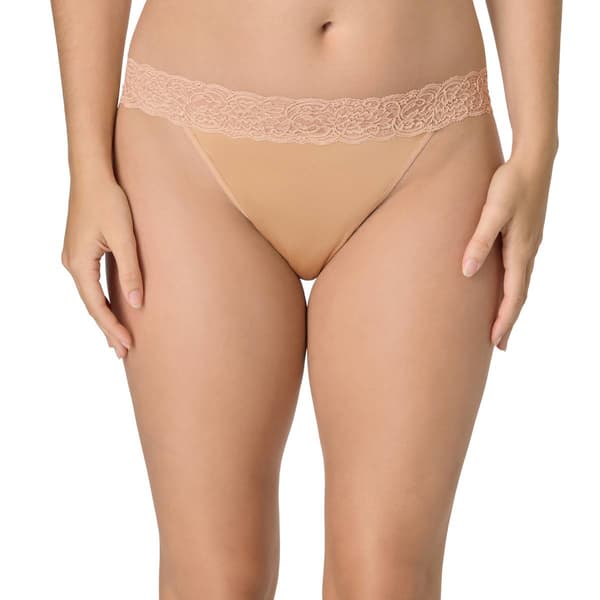 Womens Maidenform® Everyday Pretty Lace Thong - DMPLTH