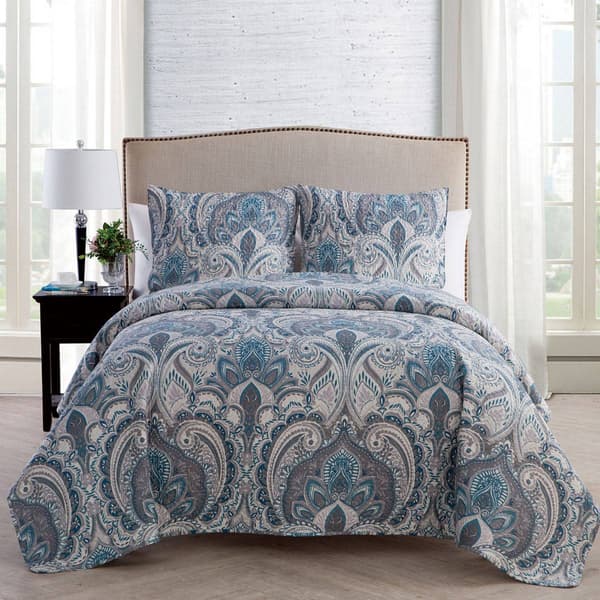 VCNY Home Lawrence Damask Quilt Set - image 