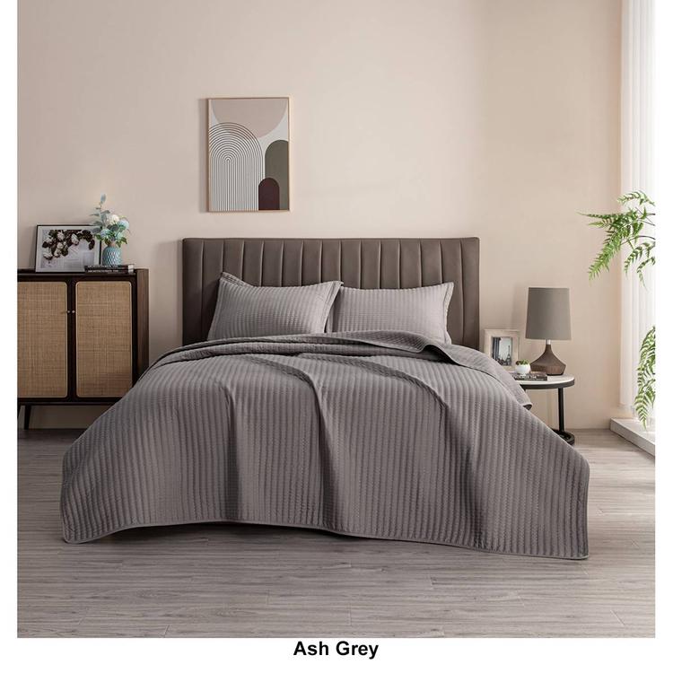FreshFolds 3pc. Premium Solid Microfiber Quilt Set