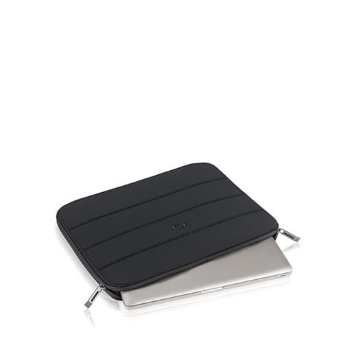 Solo Pro 13in. MacBook Sleeve - Black