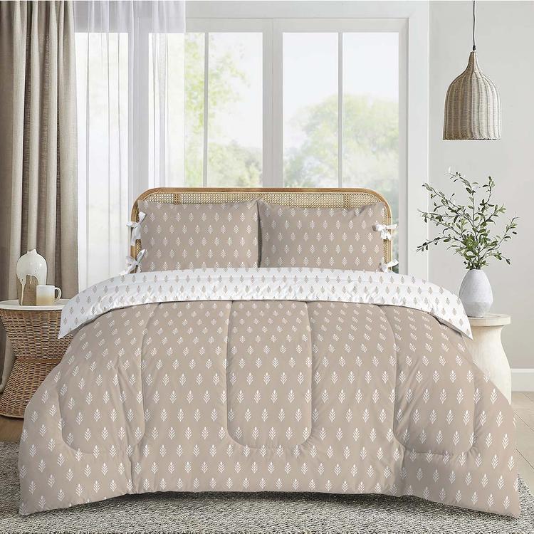 Sabrina Soto Barrow 3pc. Comforter Set with Bows