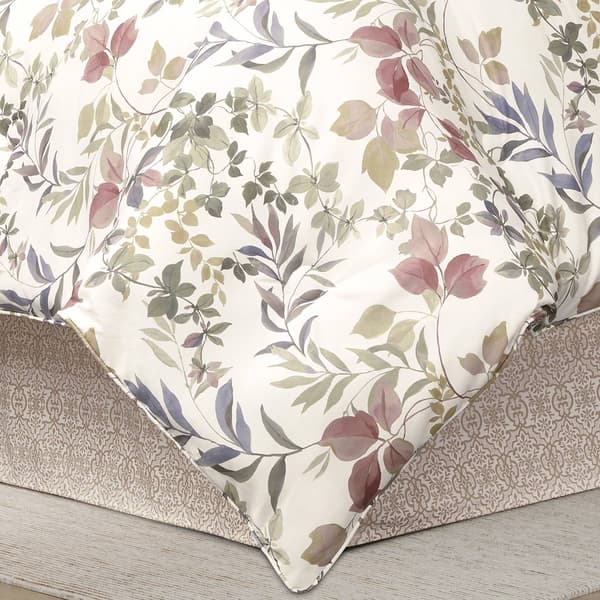 Royal Court Rosewood 4pc. Reversible Comforter Set