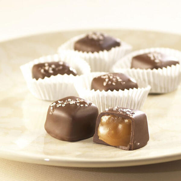 Ashers&#40;R&#41; Chocolate Co Sugar Free Vanilla Caramels w/Sea Salt 1lb. - image 