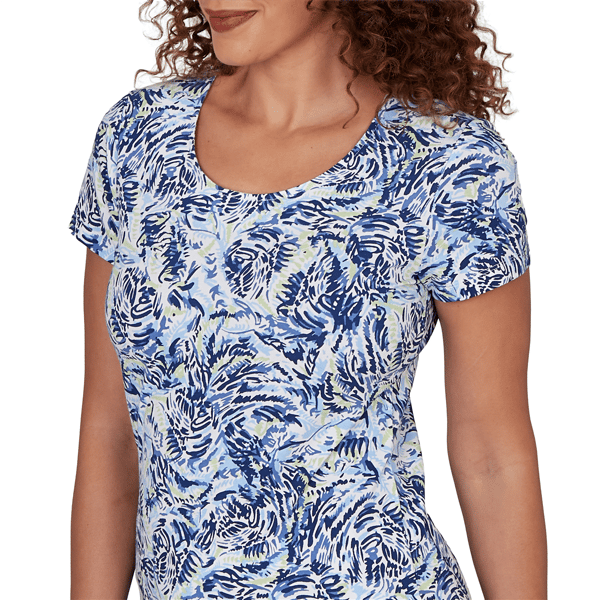 Petite Hearts of Palm Printed Essentials Round Neck Abstract Tee