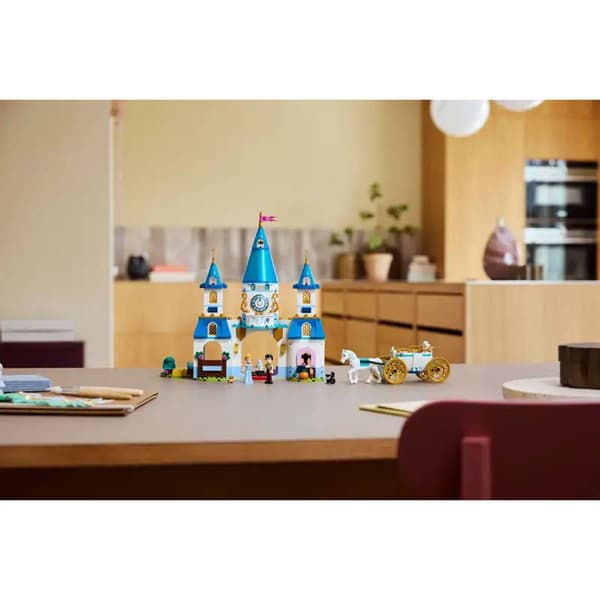 LEGO® Disney Princess Cinderella''s Castle & Horse Carriage