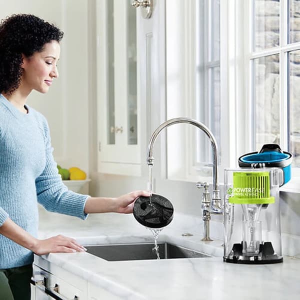 Famous Maker Powerease Swivel Pet Rewind Vacuum - 2253
